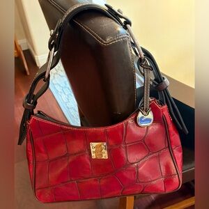 Dooney & Bourke Luna Red Croc Hobo Shoulder Bag Excellent Preowned Gorgeous